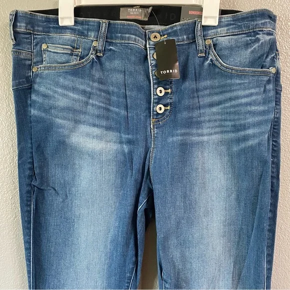 Torrid Bombshell Jeans Size 20XS Extra Short Ankle Blue High Waist Med Wash - Picture 2 of 11